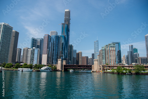 Chicago River and Skyline © SED Photography
