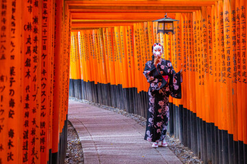 Papier peint photo Kyoto Allée des torii Fushimi Inari Kyoto  © jimmymutophotography