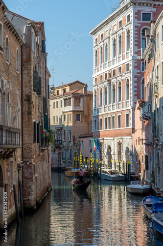 discovery of the city of Venice and its small canals and romantic alleys