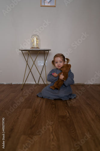 teddy bears  little child