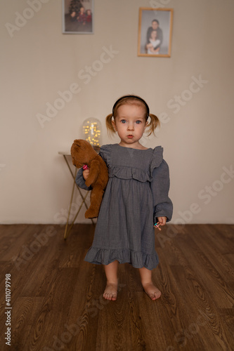 teddy bears  little child