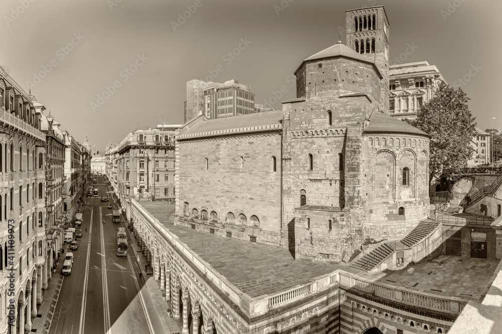Genova, chiesa di Santo Stefano con Via XX, panoramica