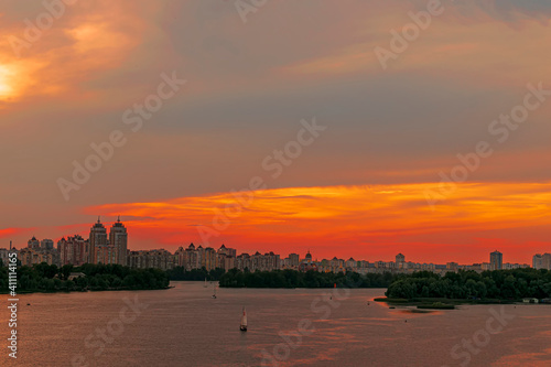 sunset over the city © Костянтин Вєркєєв