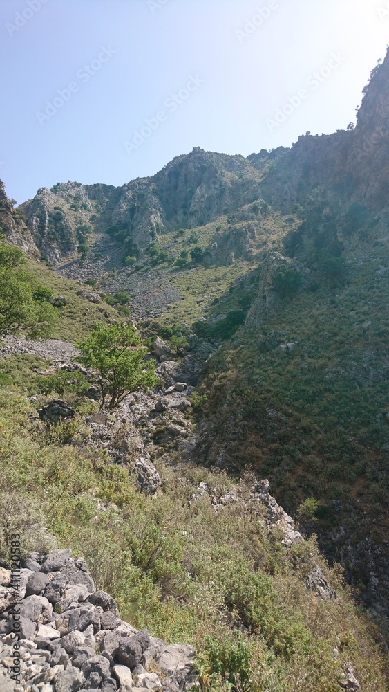 crete kallikrátis canyon hiking