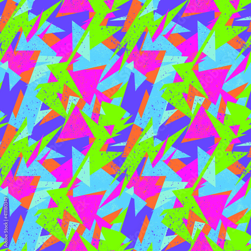 Seamless geometry urban pattern with triangular elements and grunge spots