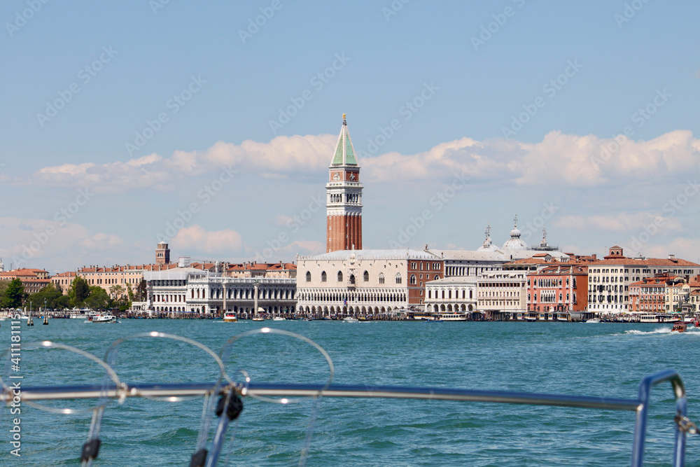 Venedig vom Motorboot aus
