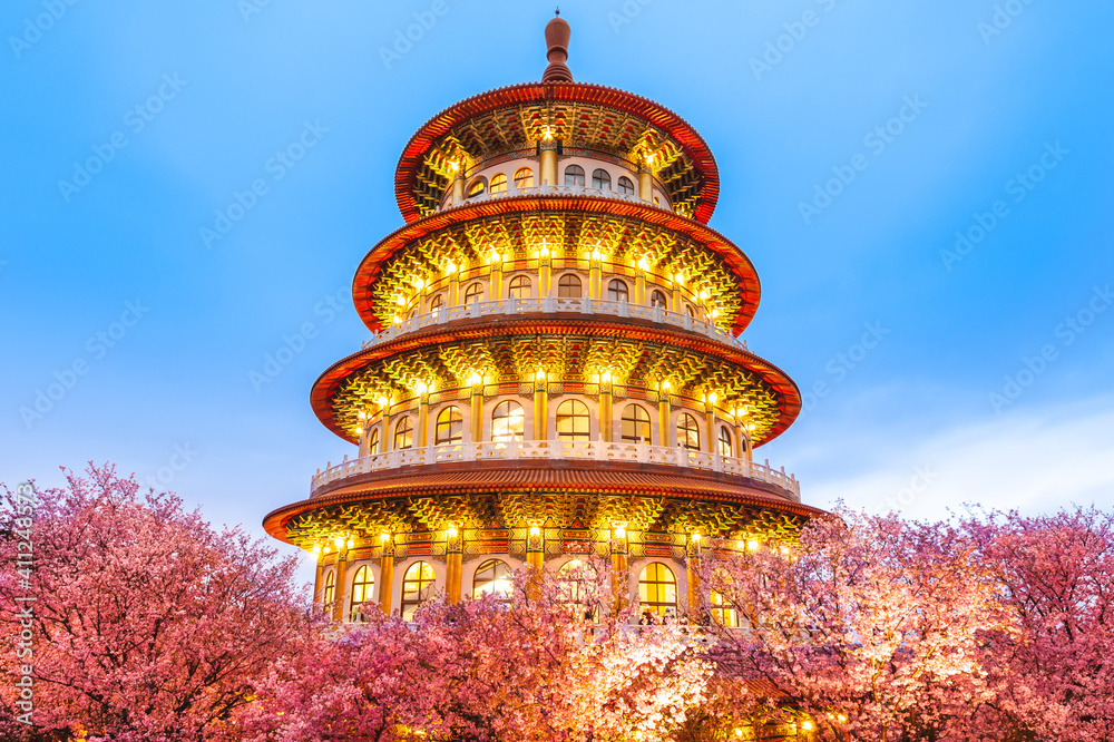 Fototapeta premium Wuji Tianyuan temple in New Taipei City, Taiwan at night