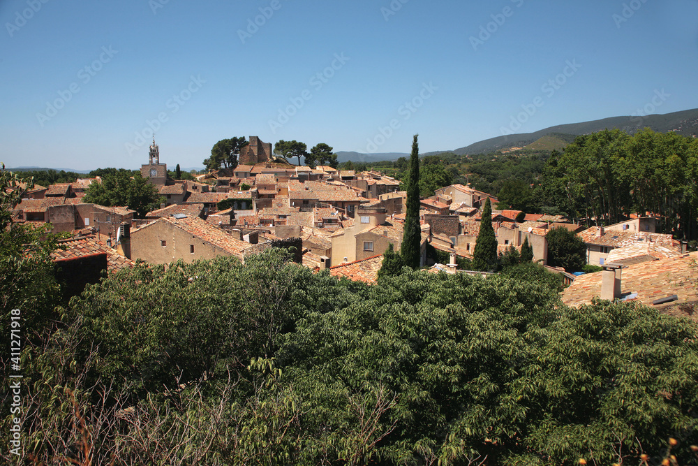 Cucuron, Vaucluse, Provence-Alpes-Cote d'Azur, France: view across the village to Donjon St Michel 