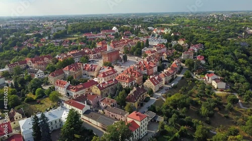 Sandomierz, stare miasto. Rynek i ratusz, zamek i kościół. Jedno z najstarszych miast w Polsce. 4k video photo