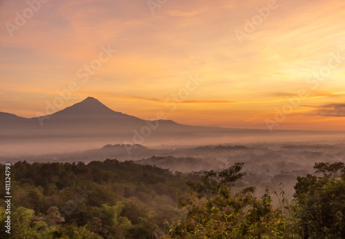 Lever de soleil à Yogyakarta, Indonésie