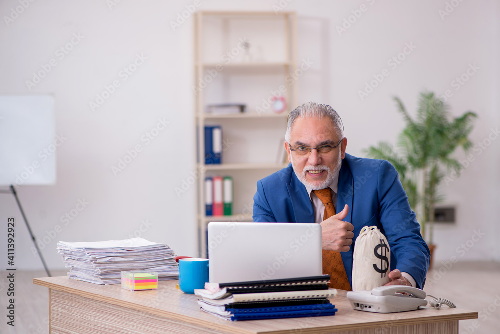 Old businessman employee in retirement concept Old businessman employee in retirement concept