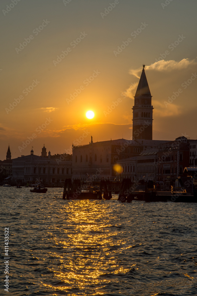 discovery of the city of Venice and its small canals and romantic alleys