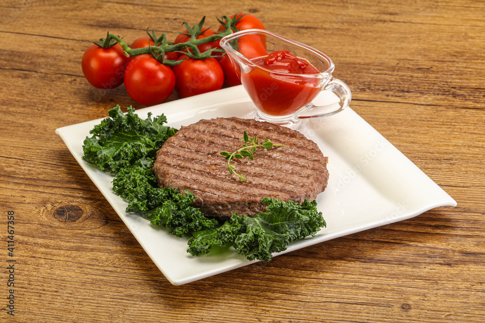 Grilled beef cutlet for burger