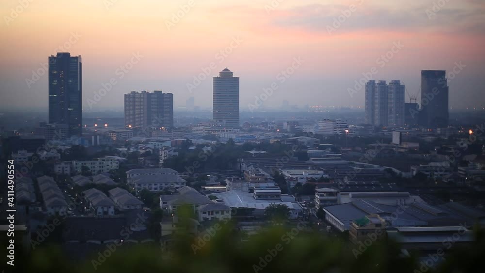 The background view of the video of the blurred leaves affecting the morning light, with beautiful fluttering by the wind, spontaneous beauty The background view of the video of the blurred leaves affecting the morning light, with beautiful fluttering by the wind, spontaneous beauty