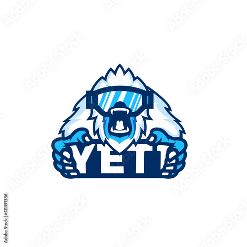 the yeti bigfoot iceman logo vector  icon illustration suitable for esport, outdoor, game logo design