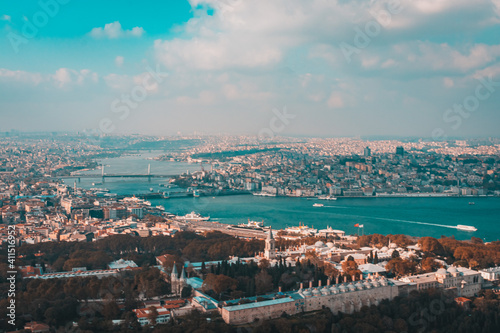 Fototapeta Naklejka Na Ścianę i Meble -  Istanbul Golden Horn and Topkapi Palace from sky
