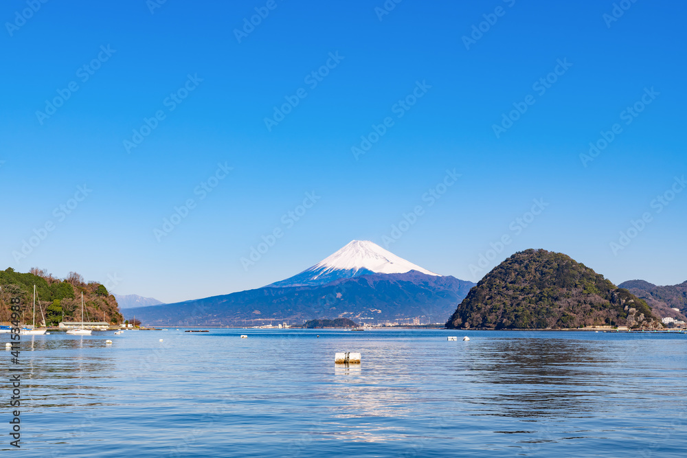 静岡県沼津市内浦湾から見た富士山 静岡県沼津市内浦湾から見た富士山