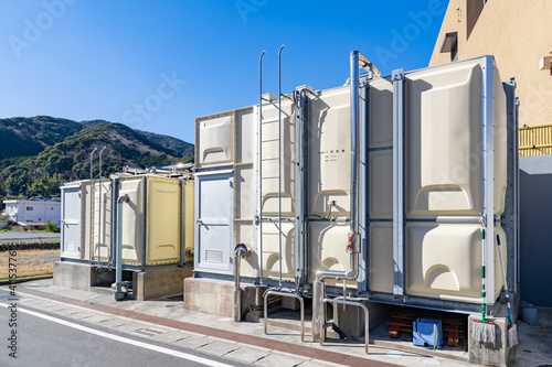 Konstfotografi 温泉街の温泉源泉タンク