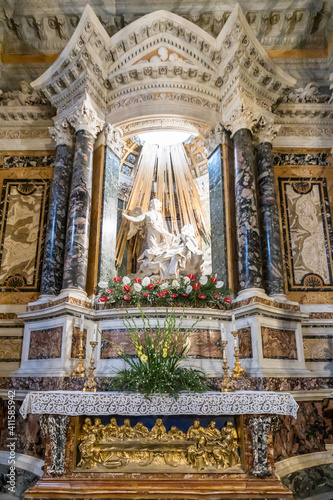 Die Verzückung der Heiligen Teresa von Giovanni Lorenzo Bernini in der Kirche Santa Maria della Vittoria in Rom