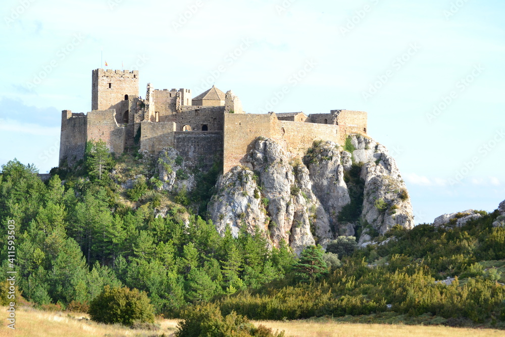 Paisaje con Castillo de Loarre en Huesca, Aragón en España