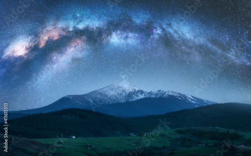 Arched Milky Way over the b...