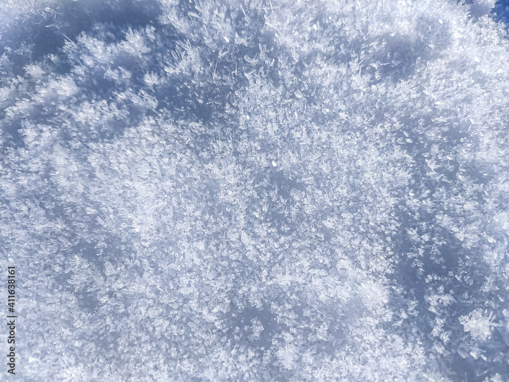 Nahaufnahme von Schnee und Eiskristallen Nahaufnahme von Schnee und Eiskristallen
