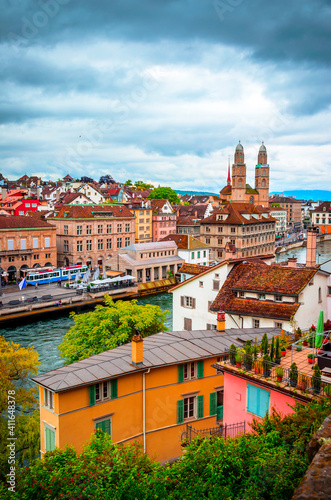 Fototapeta Naklejka Na Ścianę i Meble -  Aerial view on beautiful river Limmat and city center of Zurich, Switzerland
