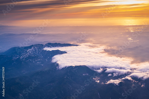 Landscape of cloud and mountains_08