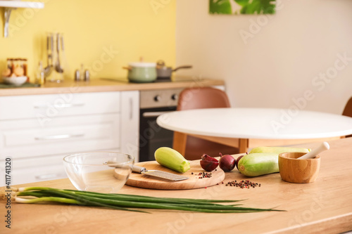 Board with grater, vegetabl...