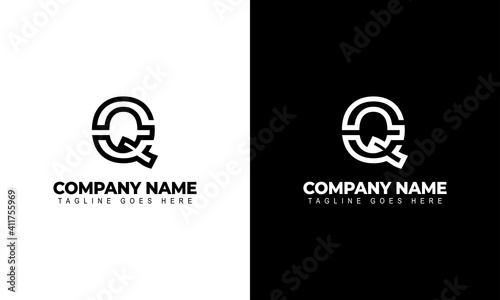 Unique modern geometric creative elegant letter Q logo template. Vector icon