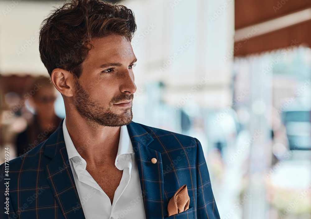 Portrait of handsome man in checked suit - obrazy, fototapety, plakaty 