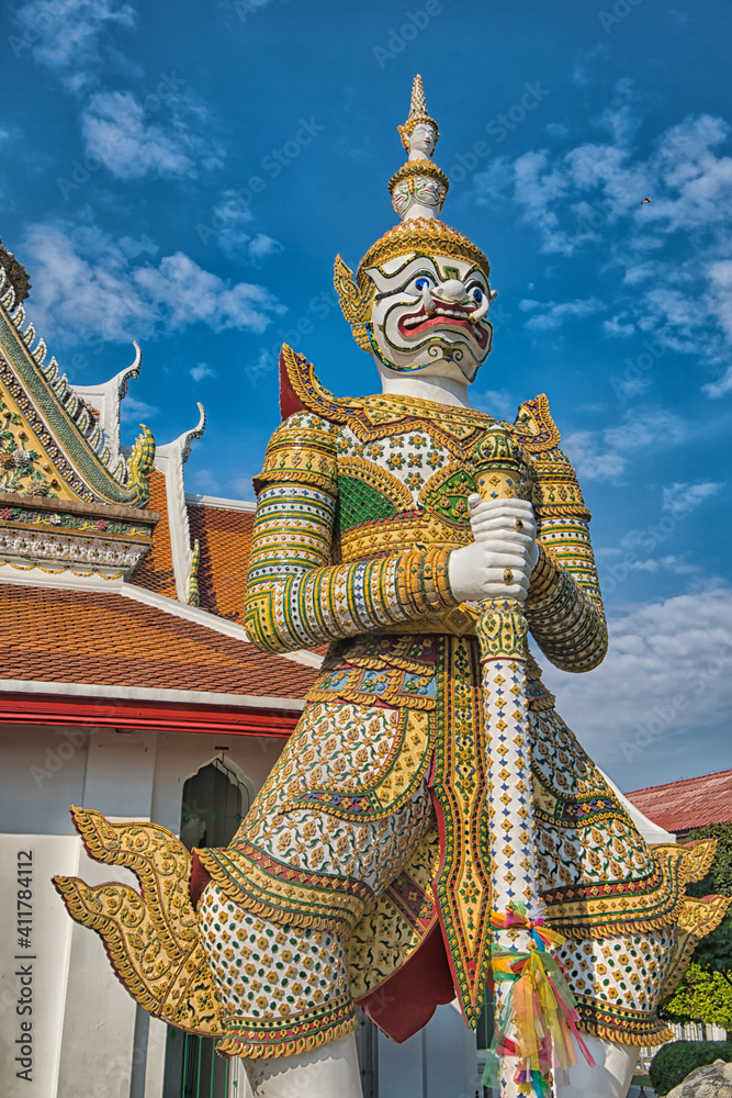 giant statue in temple