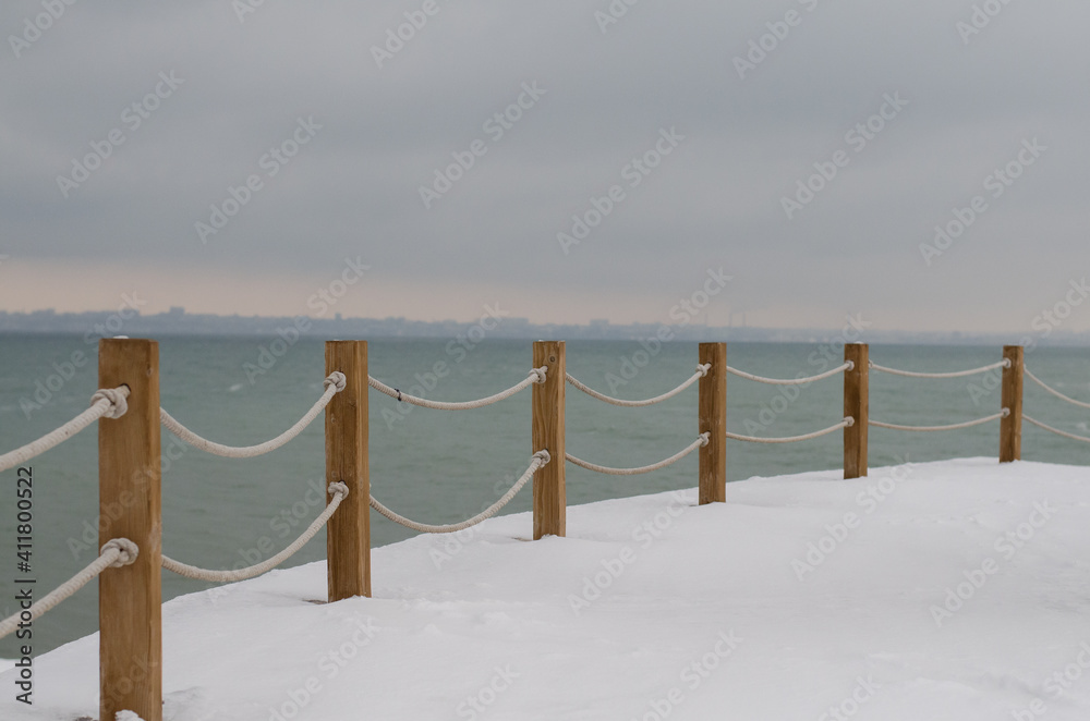 Naklejka premium Marine rope. Sea knot on a rope. Rope. Barrage.