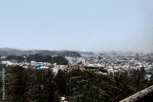 冬の松江城の天守からみた風景