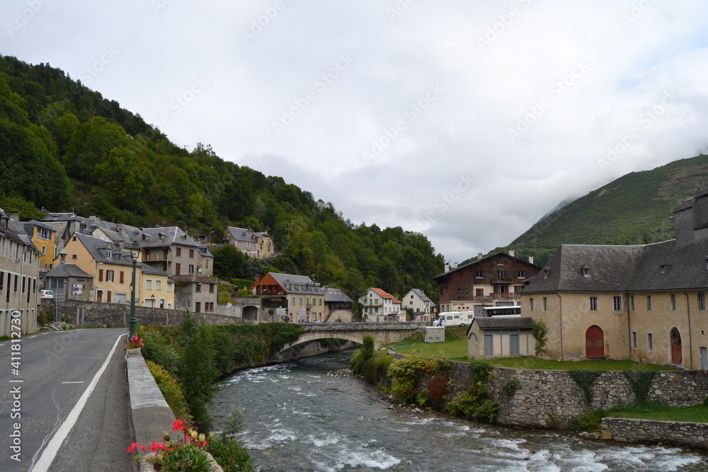 Visita a la preciosa villa  Arreau  y La Neste en los Altos Pirineos,Francia.