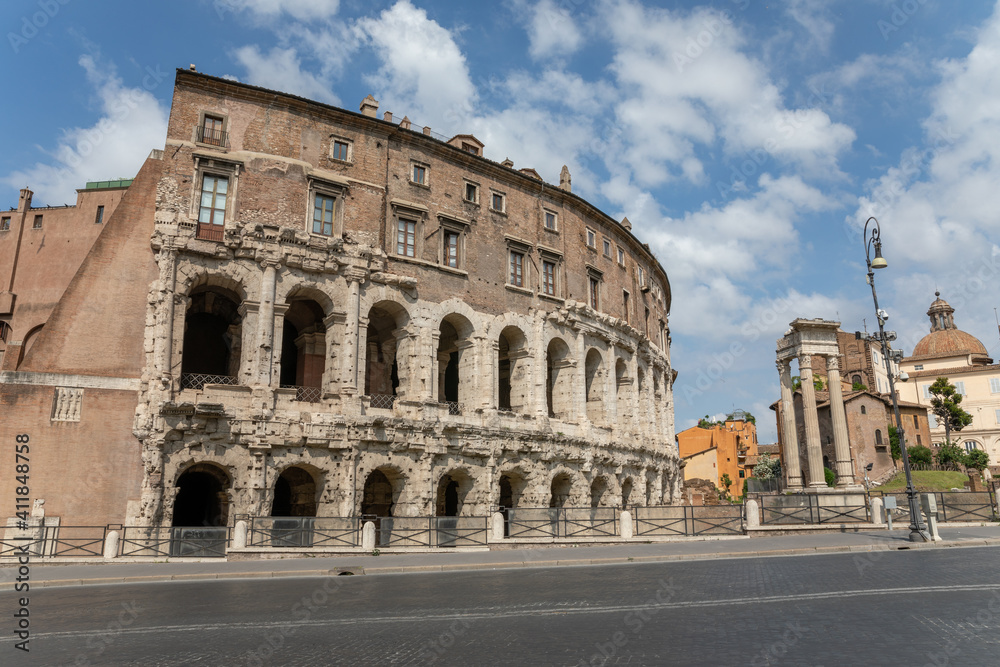Obraz premium Panoramic view of city Rome with Roman forum and Theatre of Marcellus