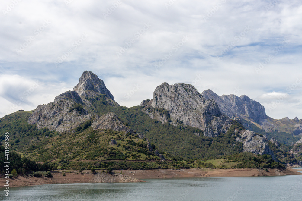 Yordas Peak towers over the Riano reservoir in Northern Spain, the Cantabrian Mountains, Castile-Leon region.