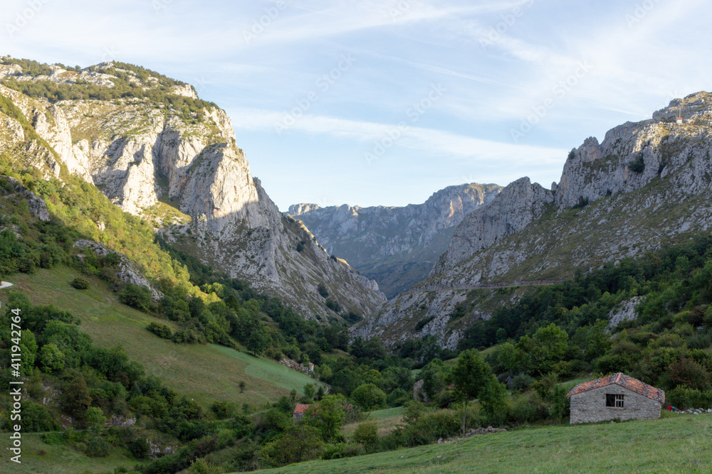 Obraz premium Traditional livestock barns or 