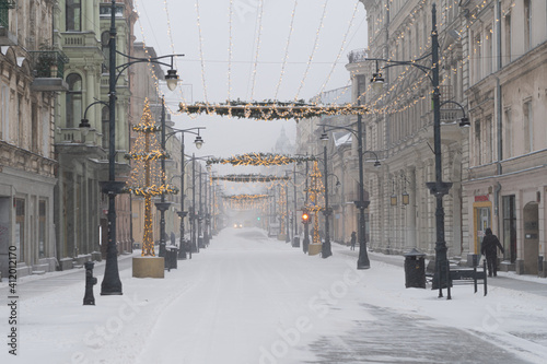 Łódź atak zimy 2021 ulica Piotrkowska w śniegu