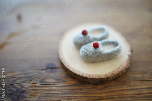 warm shoes handcraft needle craft