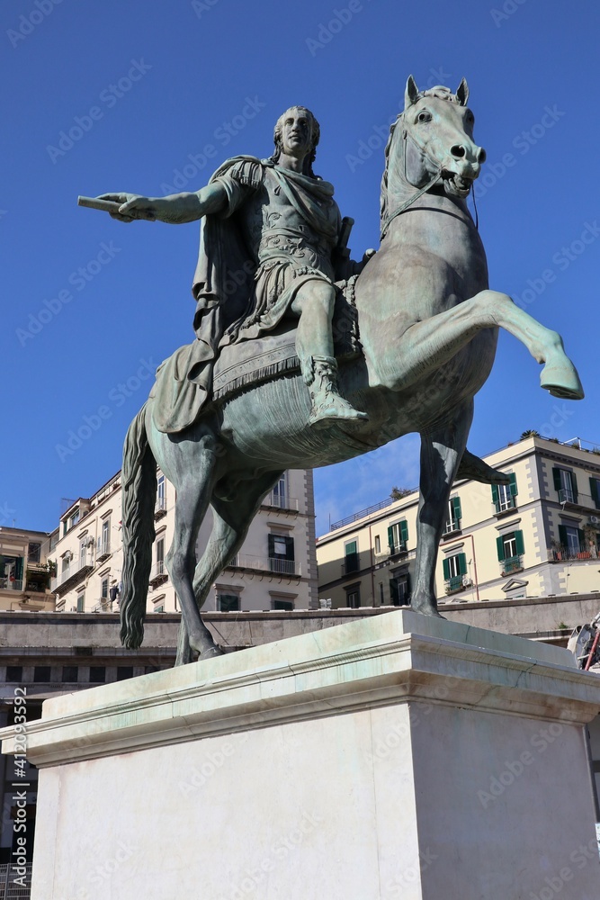 Napoli - Statua equestre di Carlo di Borbone in Piazza Plebiscito