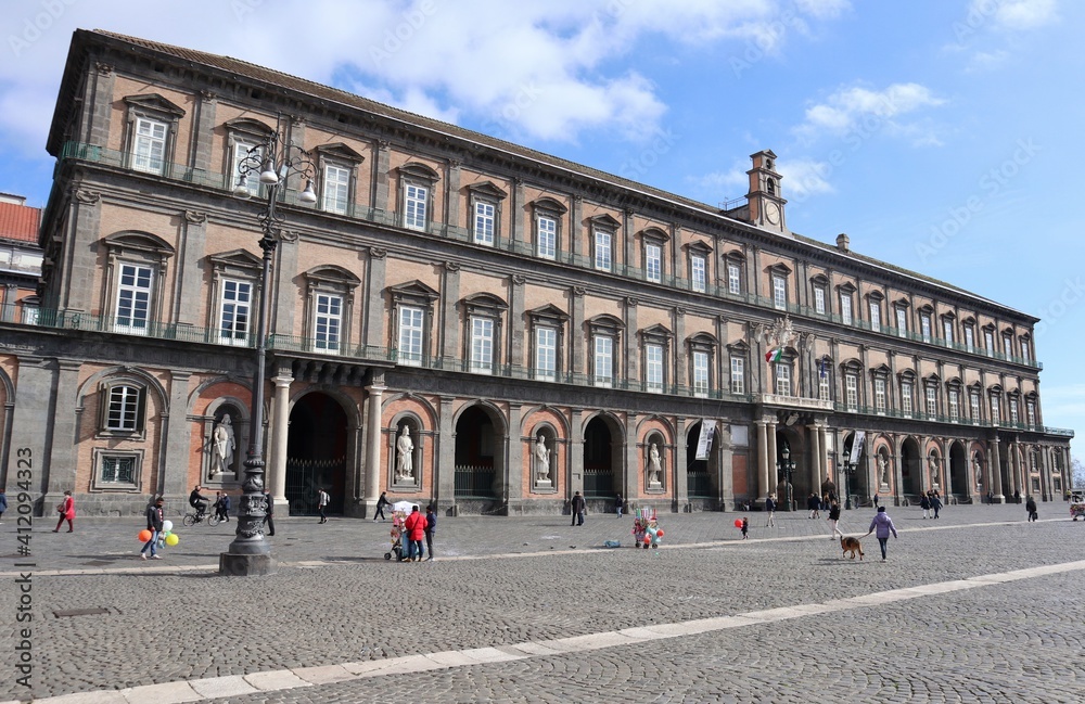 Napoli - Palazzo Reale in Piazza del Plebiscito