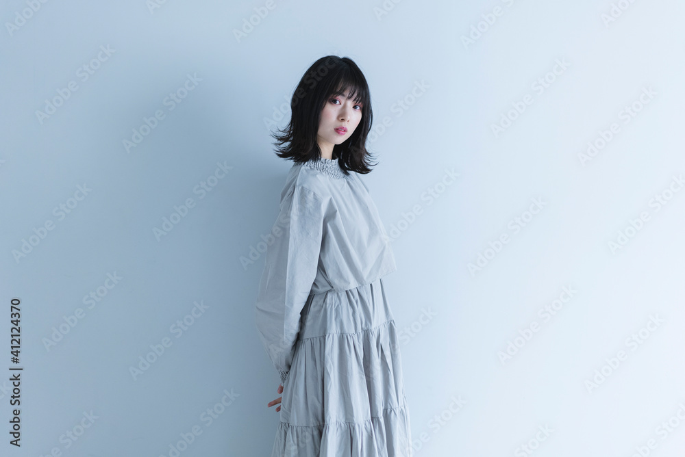 リラックスした女性 リラックスした女性