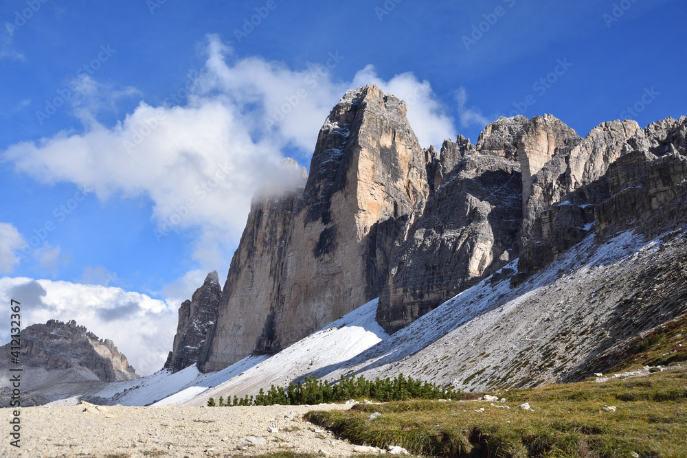 Fototapeta premium Blick auf die Nordseite der Drei Zinnen