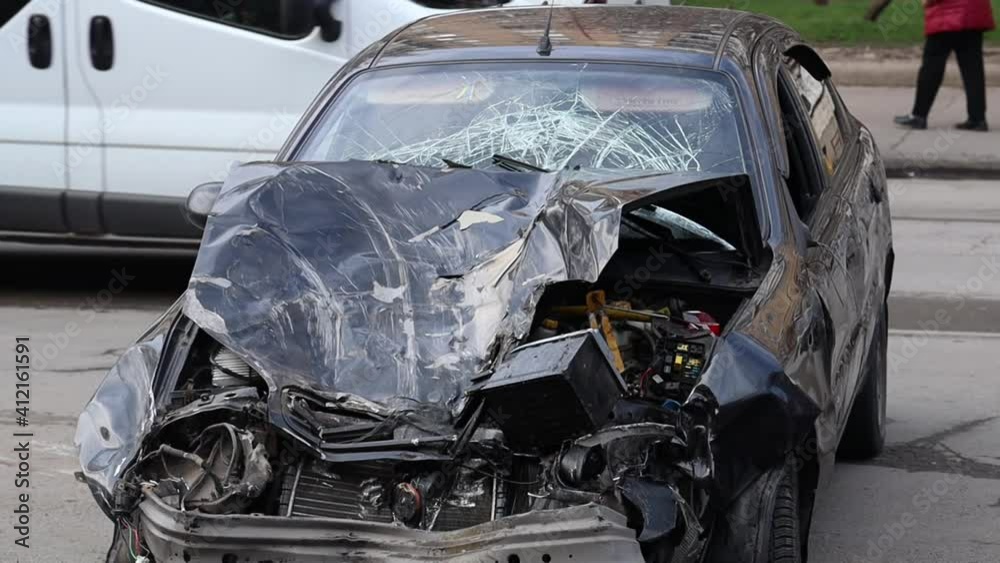 the car got into a traffic accident