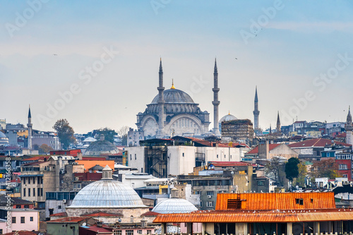 Fototapeta Yavuz Sultan Selim Mosque view near Golden Horn in Istanbul.