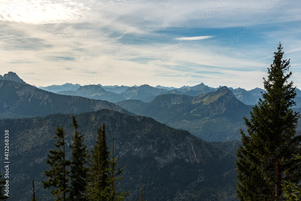 Panorama vom Gipfel Edelsberg auf die Allgäuer Alpen Bergwelt