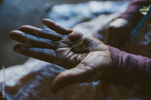 Hand full of snuff photo