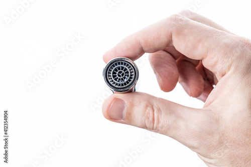 water faucet aerator after cleaning clogged using vinegar. handyman aerator repair