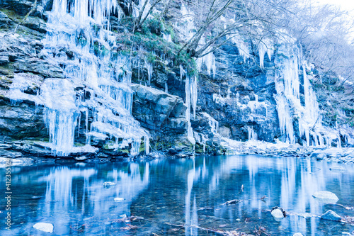 三十槌の氷柱（みそつちのつらら）